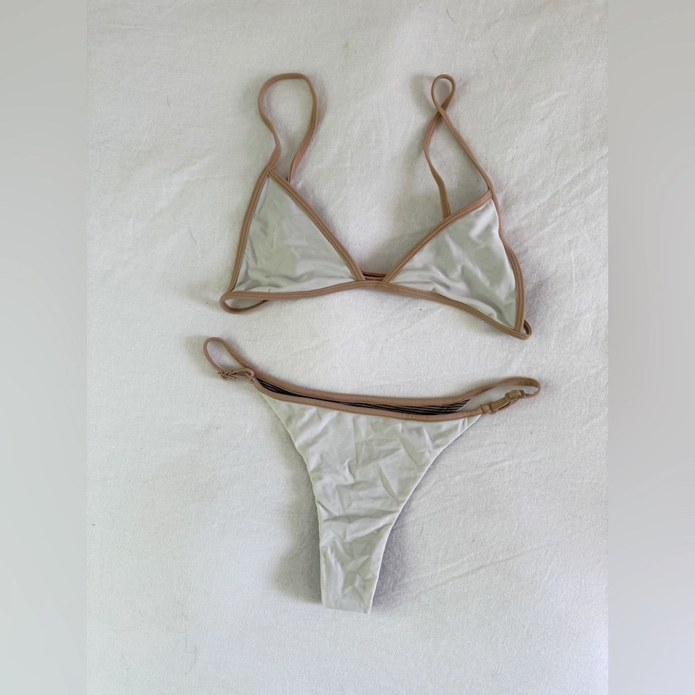 🥥 S O L D 🥥 Acacia Bikini Set